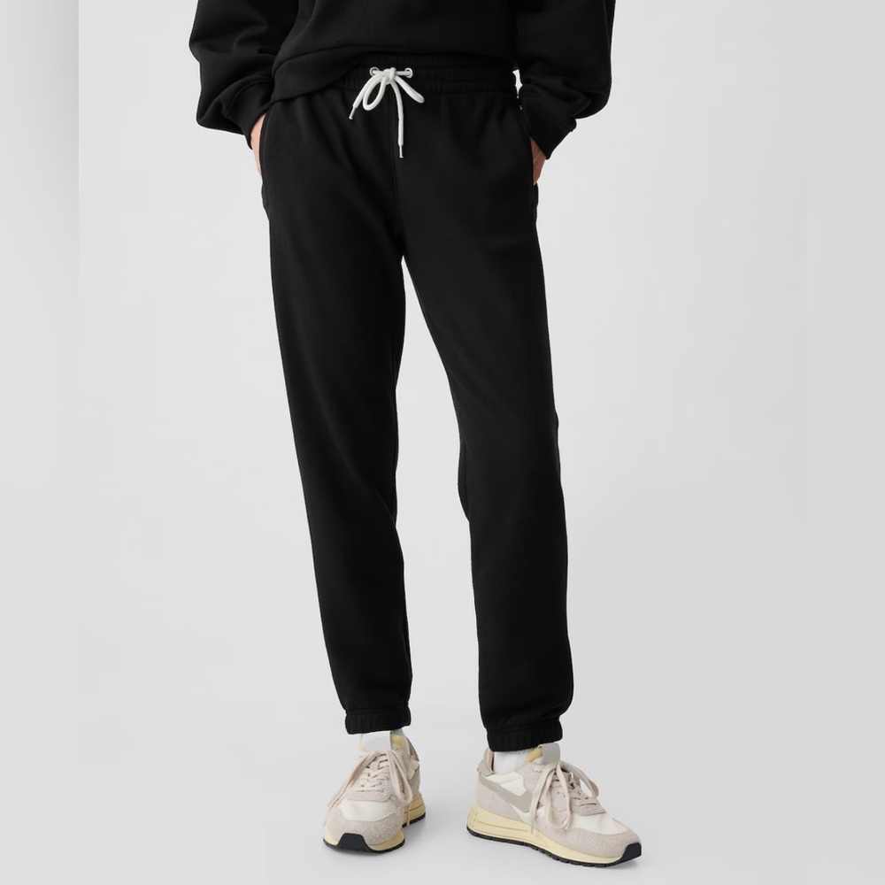 Gap black joggers